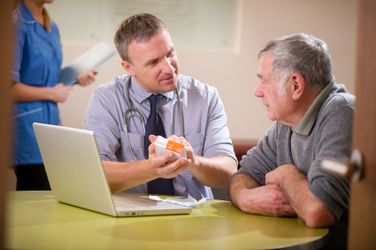 10 Common Drugs that Harm Your Memory and Brain